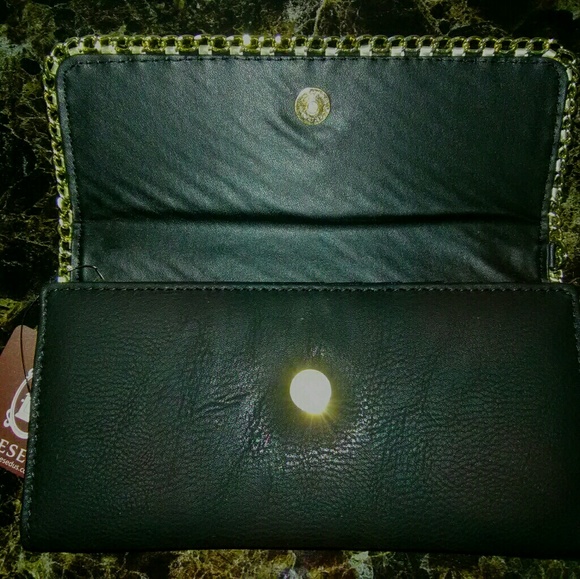 (NEW)! Black Bedazzled! Wristlet Wallet W/Bow! - Picture 8 of 8